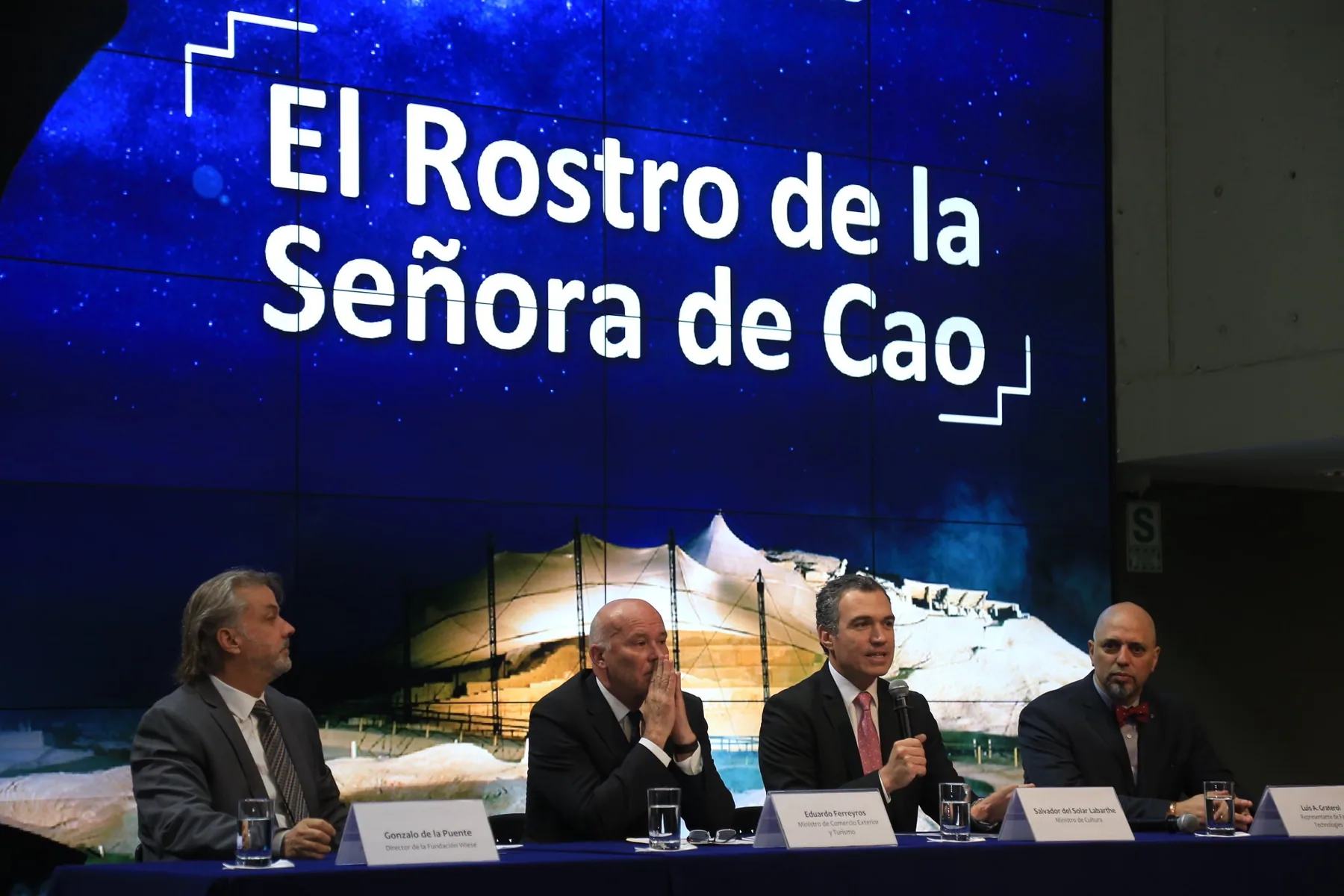 Presentación en el Museo de la Nación